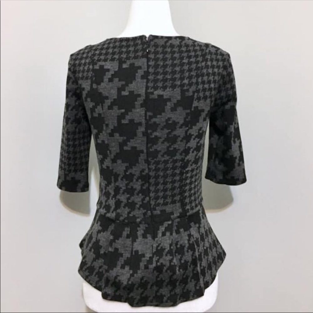 Le Chateau Black Gray Half Sleeve Top Size XXS - Picture 7 of 14
